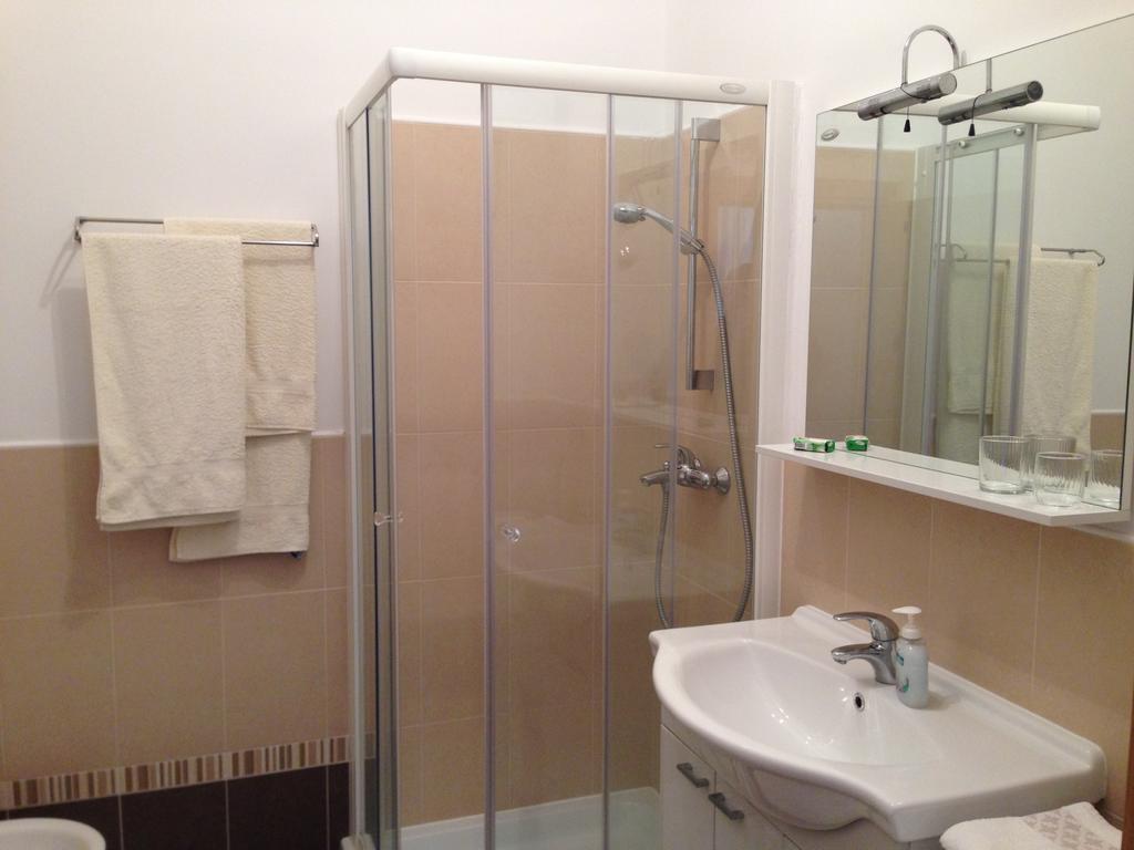 Apartment Duncovich Cres Bilik gambar